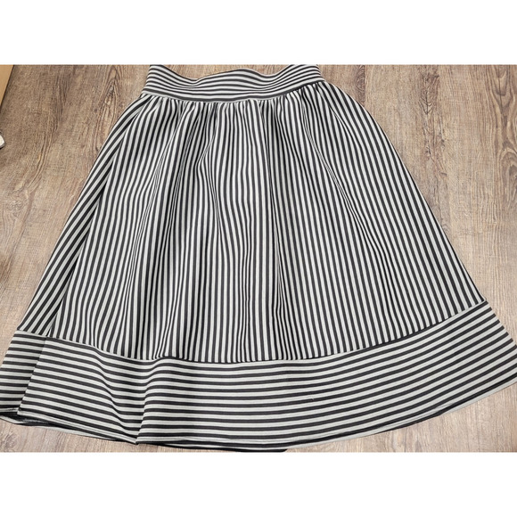 Dina Be Womens Black Gray Striped Neoprene Skirt Large Back-Zip Knee Length - Picture 1 of 6